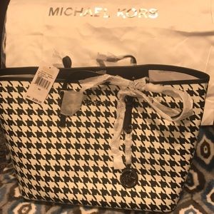 MK Tote